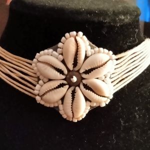 Shell choker